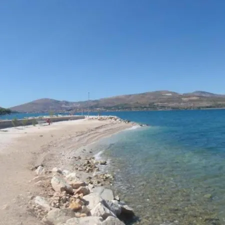 Appartamento In Arbanija With Bubble Bath *