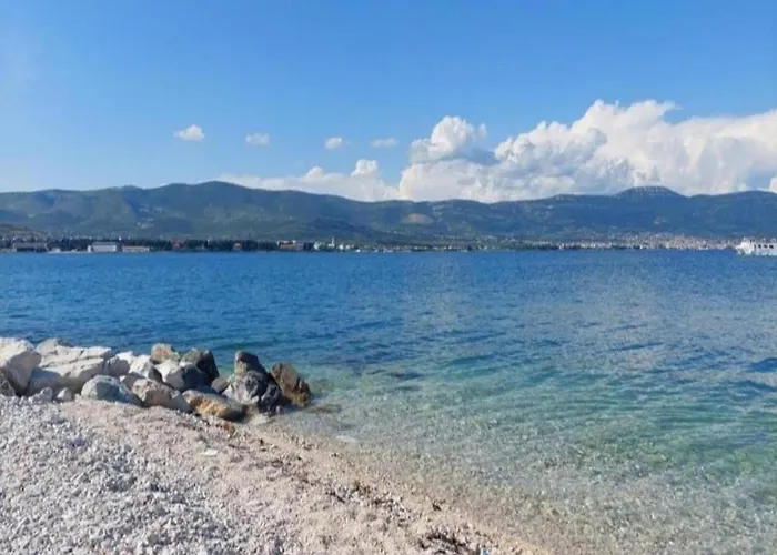 Apartment In Arbanija With Bubble Bath Trogir