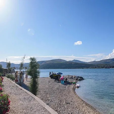 In Arbanija With Bubble Bath شقة